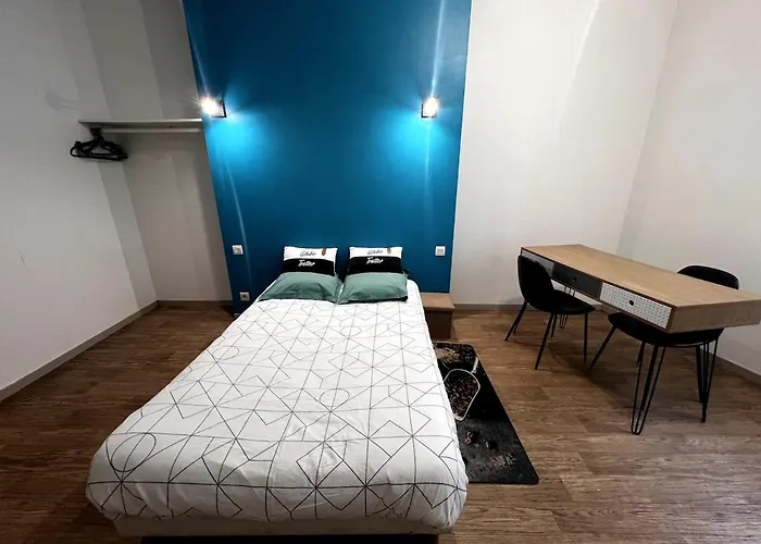 Appartement Beau Dans Rue Au Calme En Centre De Proche De La Gare *